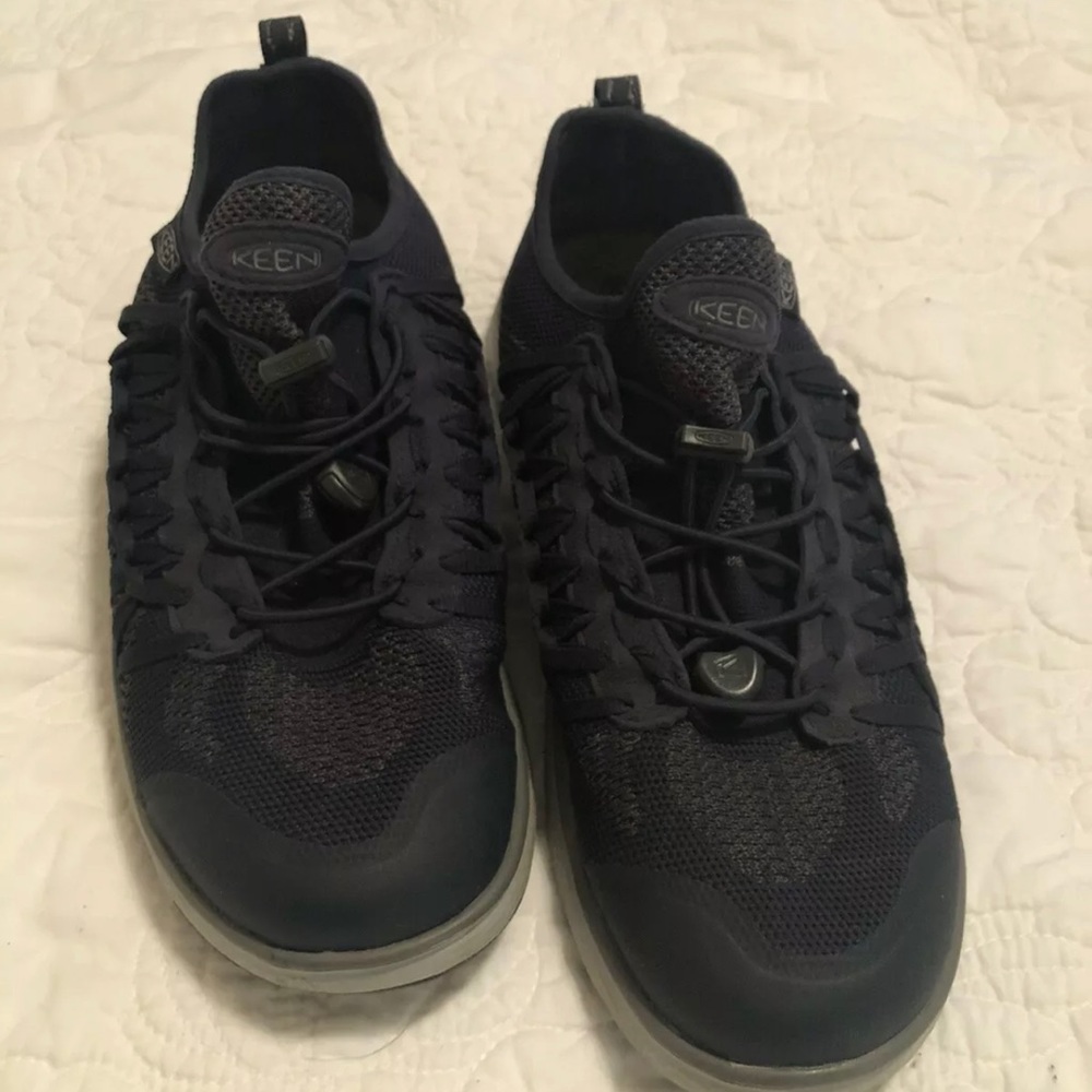 Keen Men’s Navy Blue Shoe 8.5